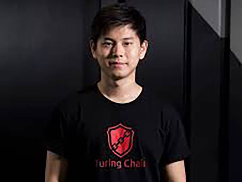  龍華科大邀圖靈鏈執行長 分享區塊鏈創業心法 