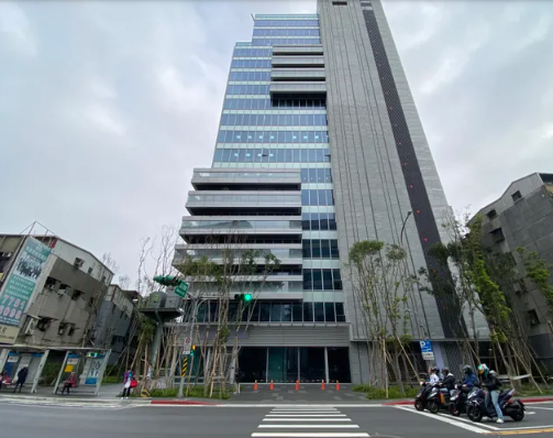  打住不打商　企業加購「同棟不同層」商辦比例增 