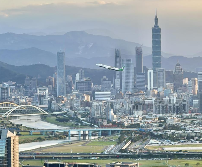 2025年房市10大新聞曝！房仲業慘兮兮奪冠 輝達、陶朱隱園也上榜