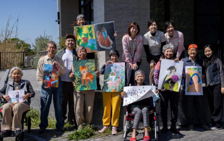 饗老安居系列1一跳脫住養老院就是「被遺棄」，看長照安養的入住轉變：打造種菜、散步悠活日常
