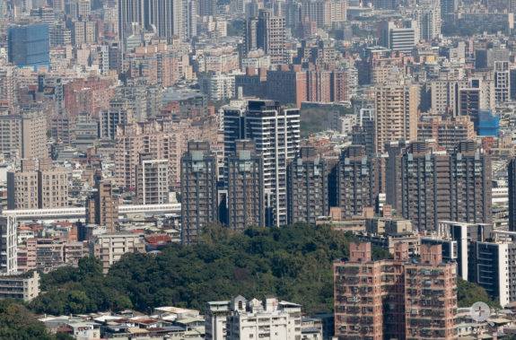 葉凌棋｜台股上攻不代表房市回春！今年房市4大變數：36萬戶新屋海嘯來襲