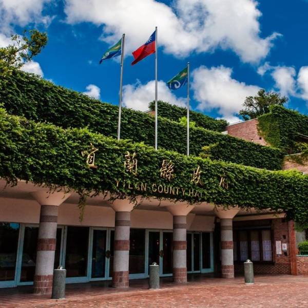  宜縣議員關注高鐵延伸宜蘭路線怎麼走?鐵路高架對交通有何影響？ 